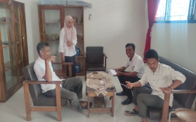 Inisiatif Unik Kepala Desa: Hadiah Langsung untuk Siswa Berprestasi Tingkatkan Semangat Belajar